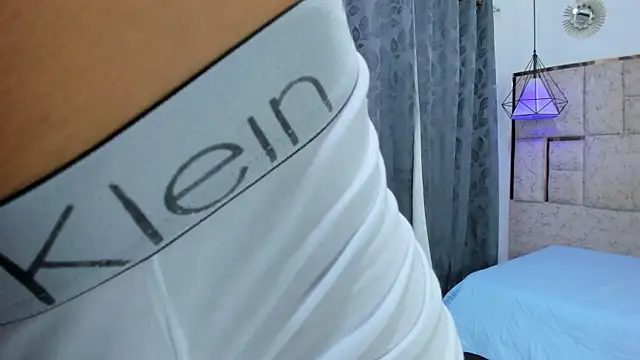 yez hot ggh online show from February 10, 2025, 1:14 am