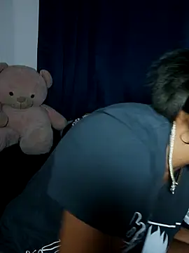 azulzulix online show from February 12, 2026, 1:55 am