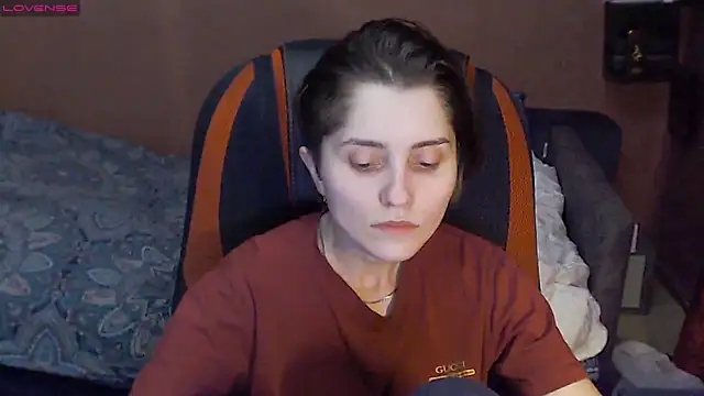 womanstrong78 online show from February 28, 2025, 3:26 pm