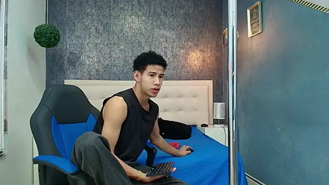 Erick Zhimerman online show from April 7, 2026, 11:54 am