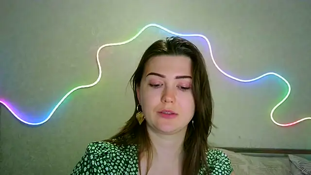 Snapshot of SeductiveTati chatting on August 3, 2026, 10:35 pm SeductiveTati online show from August 3, 2026, 10:35 pm