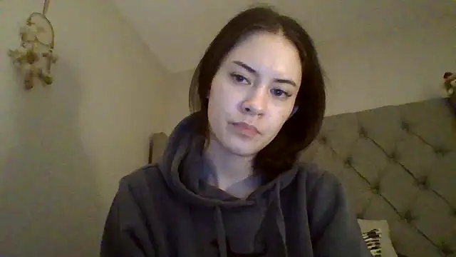wasianbabygirll online show from April 30, 2026, 8:09 am