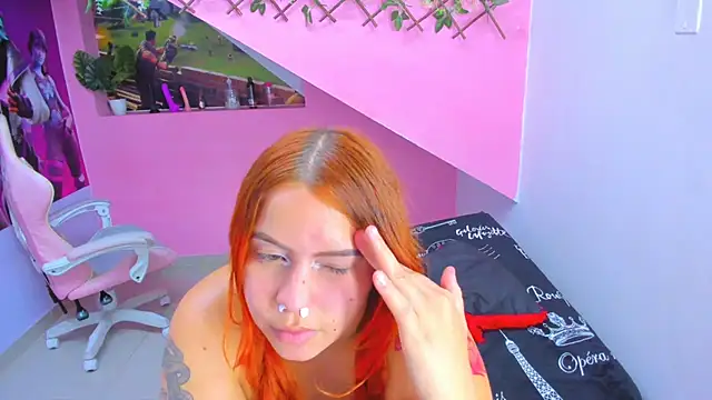 Snapshot of marcellaa303av chatting on February 17, 2025, 9:35 am marcellaa303av online show from February 17, 2025, 9:35 am