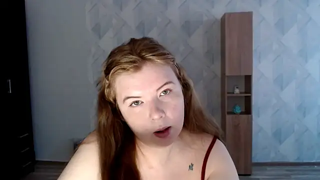 Snapshot of Melina_Hot9 chatting on September 15, 2025, 3:06 am Melina Hot9 online show from September 15, 2025, 3:06 am