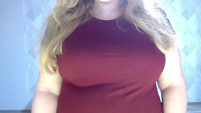 Snapshot of Melina_Hot9 chatting on June 19, 2026, 10:46 pm Melina Hot9 online show from June 19, 2026, 10:46 pm