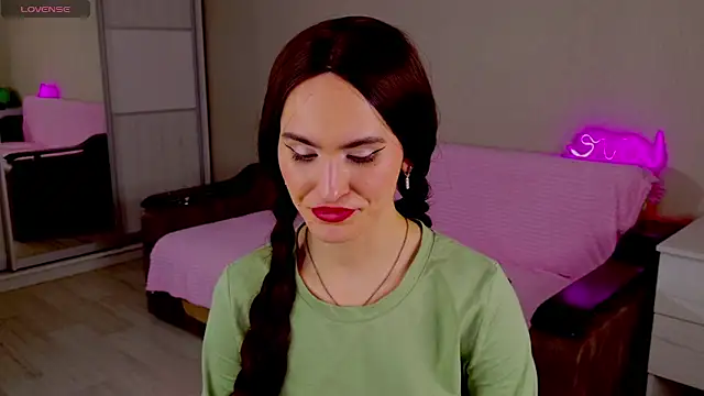 FridaCure online show from January 10, 2025, 10:25 pm