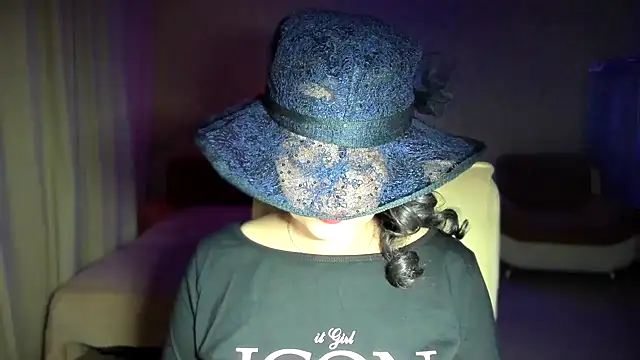 WitchBlueRose online show from November 12, 2025, 8:08 pm