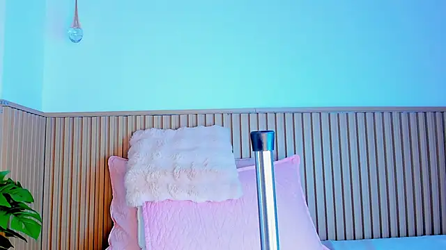 zoe rivers online show from December 28, 2024, 5:14 pm