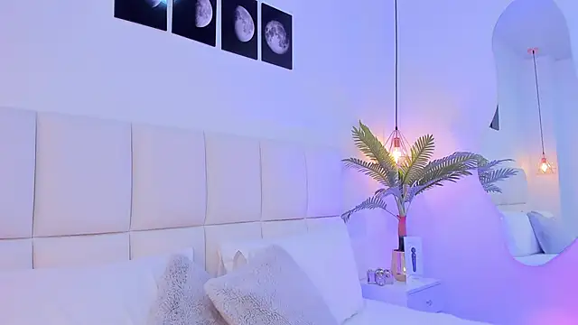 zoe rivers online show from September 20, 2025, 1:28 am