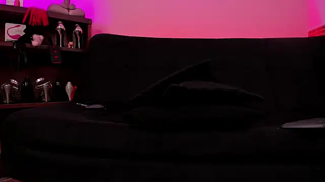 lilith-deveraux online show from February 21, 2025, 6:37 pm