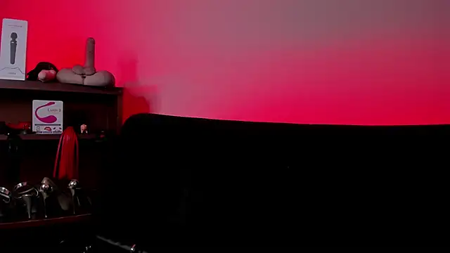 lilith-deveraux online show from March 3, 2025, 9:37 pm