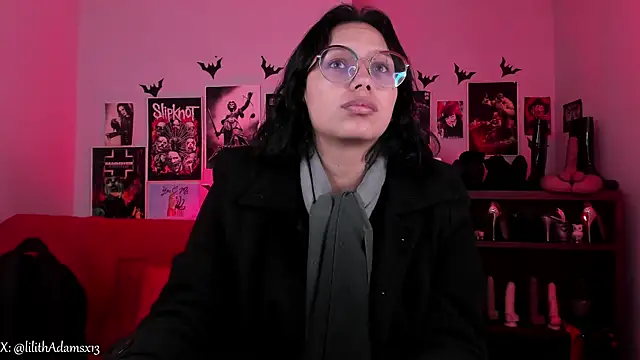 lilith-deveraux online show from January 7, 2026, 1:57 pm