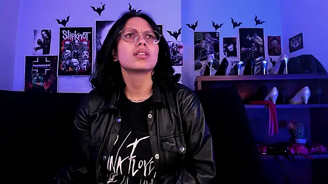 lilith-deveraux online show from July 8, 2026, 6:12 pm