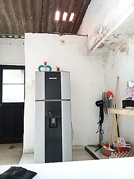 Karii-R online show from September 23, 2025, 6:22 pm