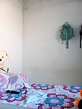 Karii-R online show from October 7, 2025, 7:55 pm