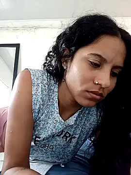 Karii-R online show from November 27, 2025, 1:02 pm