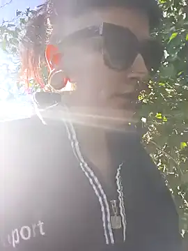 SweetPivoinee online show from March 3, 2026, 3:40 pm