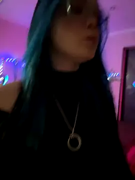 MaddisonHaas online show from October 1, 2025, 1:33 am