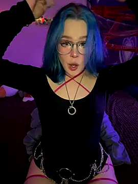 MaddisonHaas online show from November 5, 2025, 12:43 am