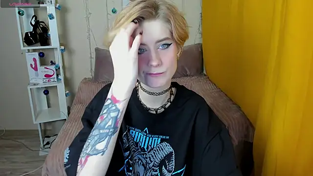 Angel Jules online show from January 15, 2025, 1:12 am