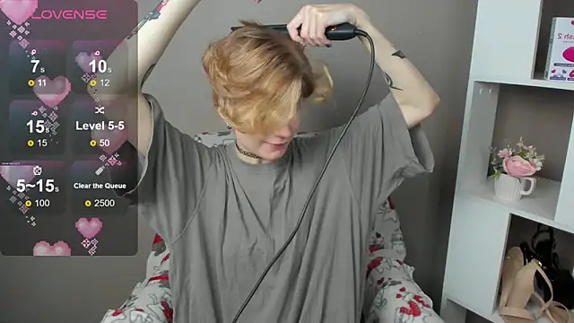 Angel Jules online show from February 13, 2025, 1:19 am