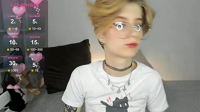 Angel Jules online show from February 26, 2025, 7:09 am