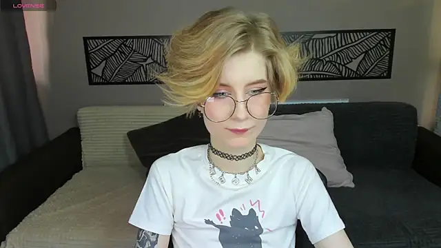 Angel Jules online show from March 20, 2025, 12:51 am