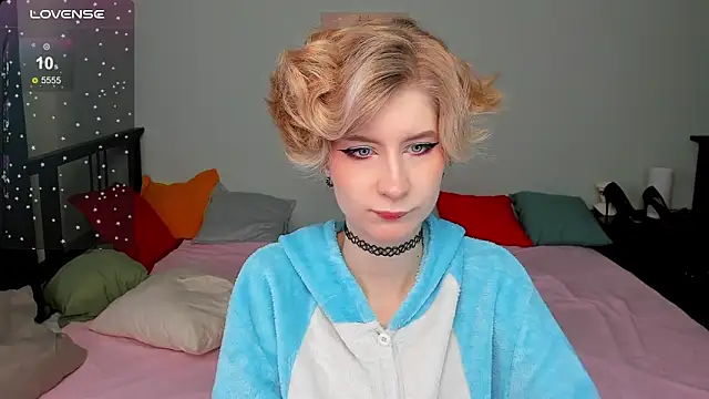 Angel Jules online show from September 25, 2025, 12:58 am