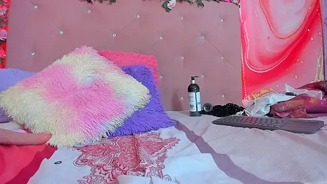 Taylor  cooper online show from March 1, 2025, 1:11 am