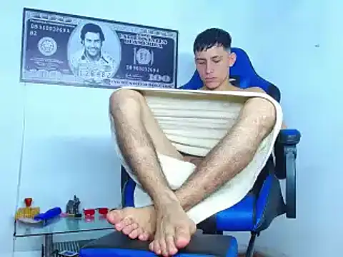 Snapshot of bab_boy_777 chatting on December 4, 2024, 9:35 pm bab boy 777 online show from December 4, 2024, 9:35 pm