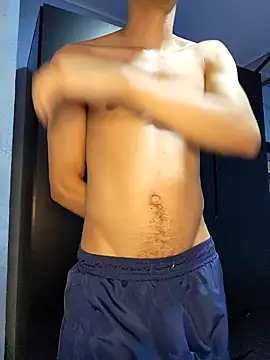 boyminerin00 online show from September 15, 2025, 2:11 am