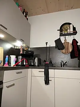 Snapshot of Izzy_Inked chatting on November 10, 2025, 2:49 pm Izzy Inked online show from November 10, 2025, 2:49 pm