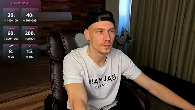 MateoBenjaminX online show from March 8, 2026, 11:58 am