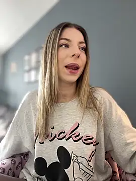 Mia Ethan online show from March 24, 2026, 7:24 am