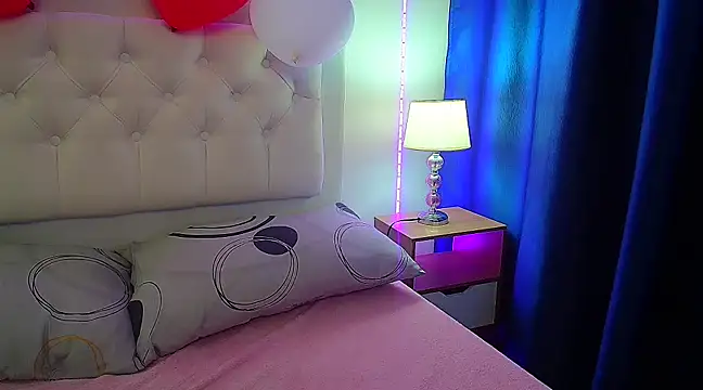 jescaoporto4 online show from February 26, 2025, 4:03 pm