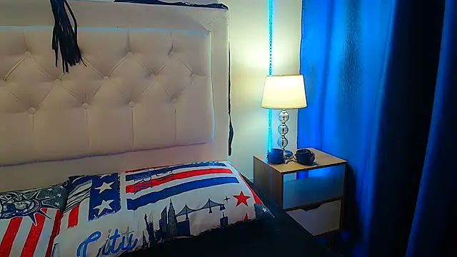 jescaoporto4 online show from March 21, 2025, 8:08 pm