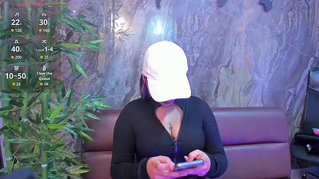 Alahia Dangelo online show from November 17, 2025, 5:30 pm