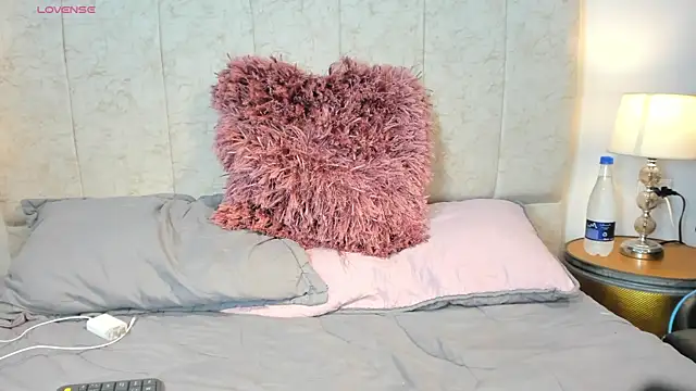  maria foxx  online show from February 28, 2026, 10:55 pm