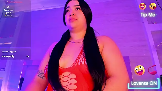 shanon hughes  online show from September 24, 2025, 3:32 am
