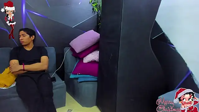 playsgirlhot online show from November 6, 2025, 11:26 pm