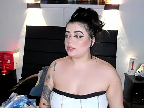 Snapshot of _ValeryStone_ chatting on February 3, 2025, 7:10 pm  ValeryStone  online show from February 3, 2025, 7:10 pm