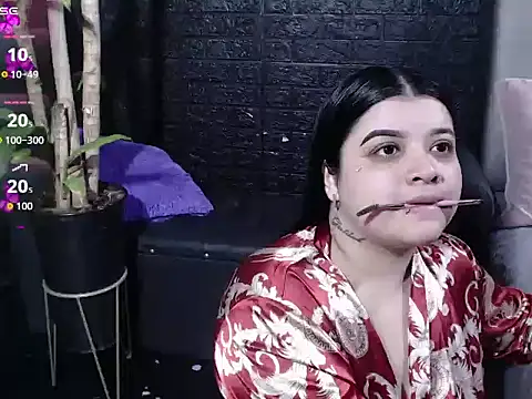 Snapshot of _ValeryStone_ chatting on October 9, 2025, 10:02 am  ValeryStone  online show from October 9, 2025, 10:02 am