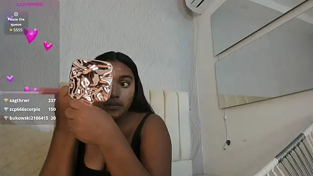 kayna gomez online show from September 19, 2025, 7:14 pm