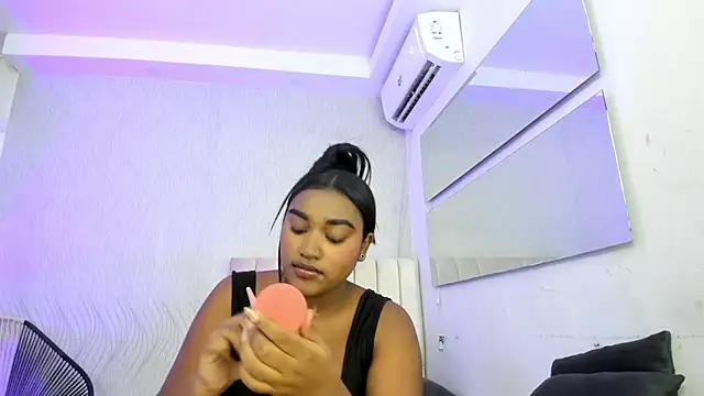 kayna gomez online show from January 15, 2026, 7:17 pm