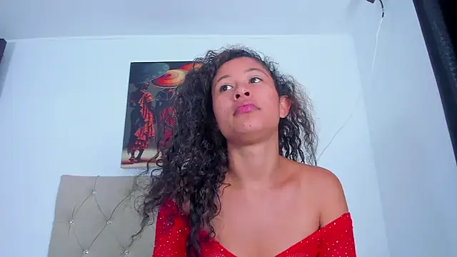 Milkdulce1 online show from January 14, 2025, 7:17 am