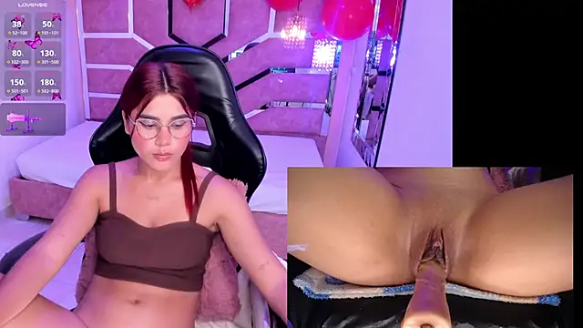 Snapshot of Sara-Hill chatting on February 17, 2025, 9:08 pm Sara-Hill online show from February 17, 2025, 9:08 pm