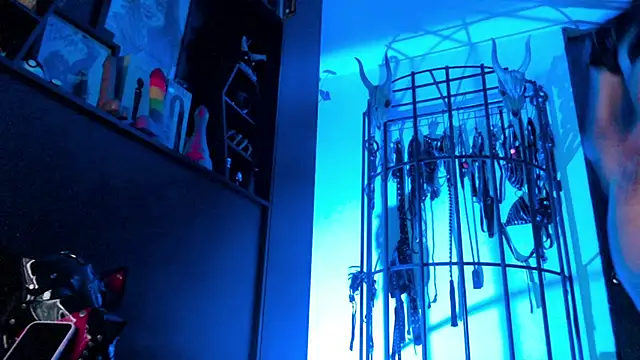 Carla fcoxx online show from October 25, 2025, 11:40 am