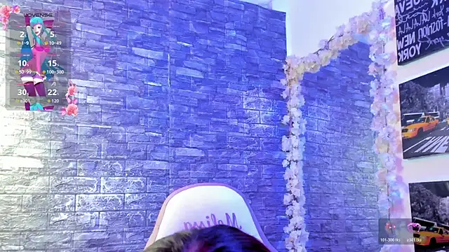 emi henao online show from February 14, 2026, 12:46 pm