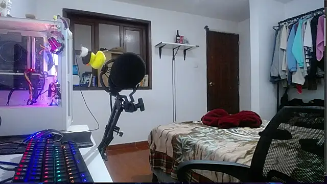 esjrobles online show from December 29, 2024, 1:49 pm