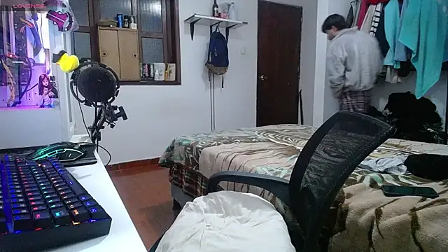 esjrobles online show from January 22, 2025, 5:26 am